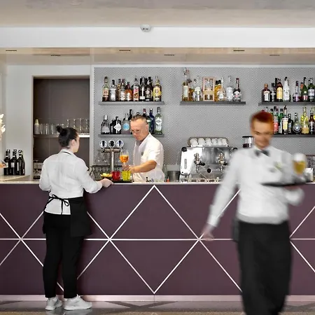 Castello Front 호텔 말세진느